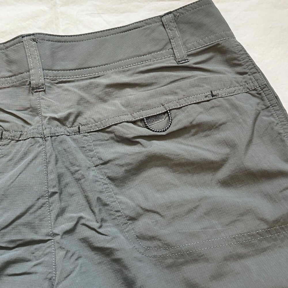 Columbia 8 Women's Hiking Shorts Quick Dry Omni-Shade Pockets Mid-Rise - Picture 7 of 7
